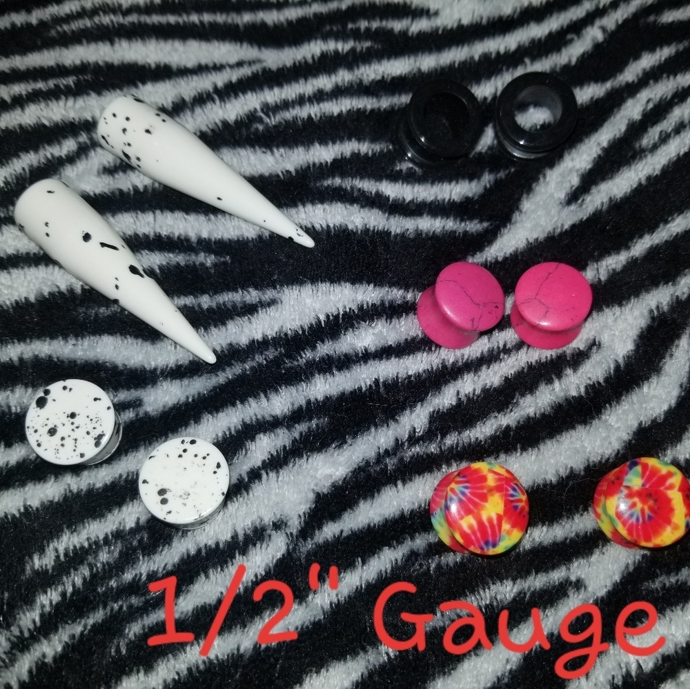 1/2" Gauge Lot